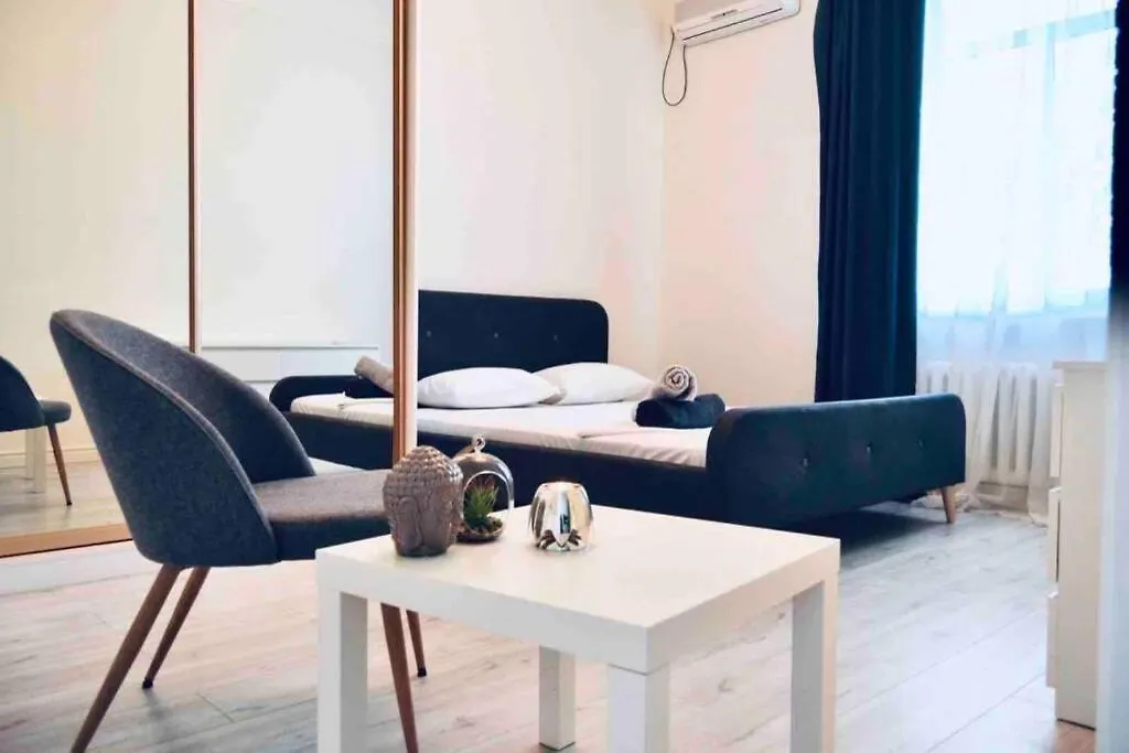 Apartment White&Light Flat Near Gulliver Kyiv